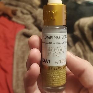 Truly lip GLOAT plumping serium